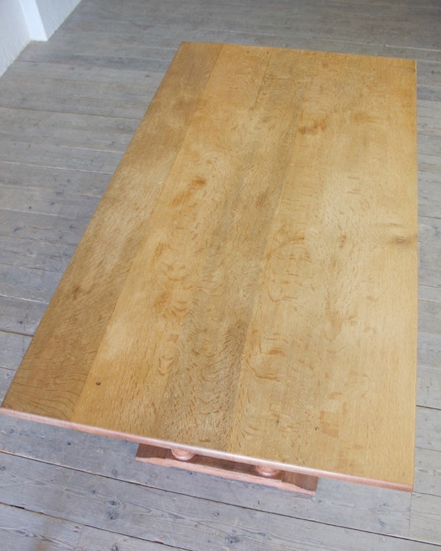 A Heal & Sons oak dining table c.1922