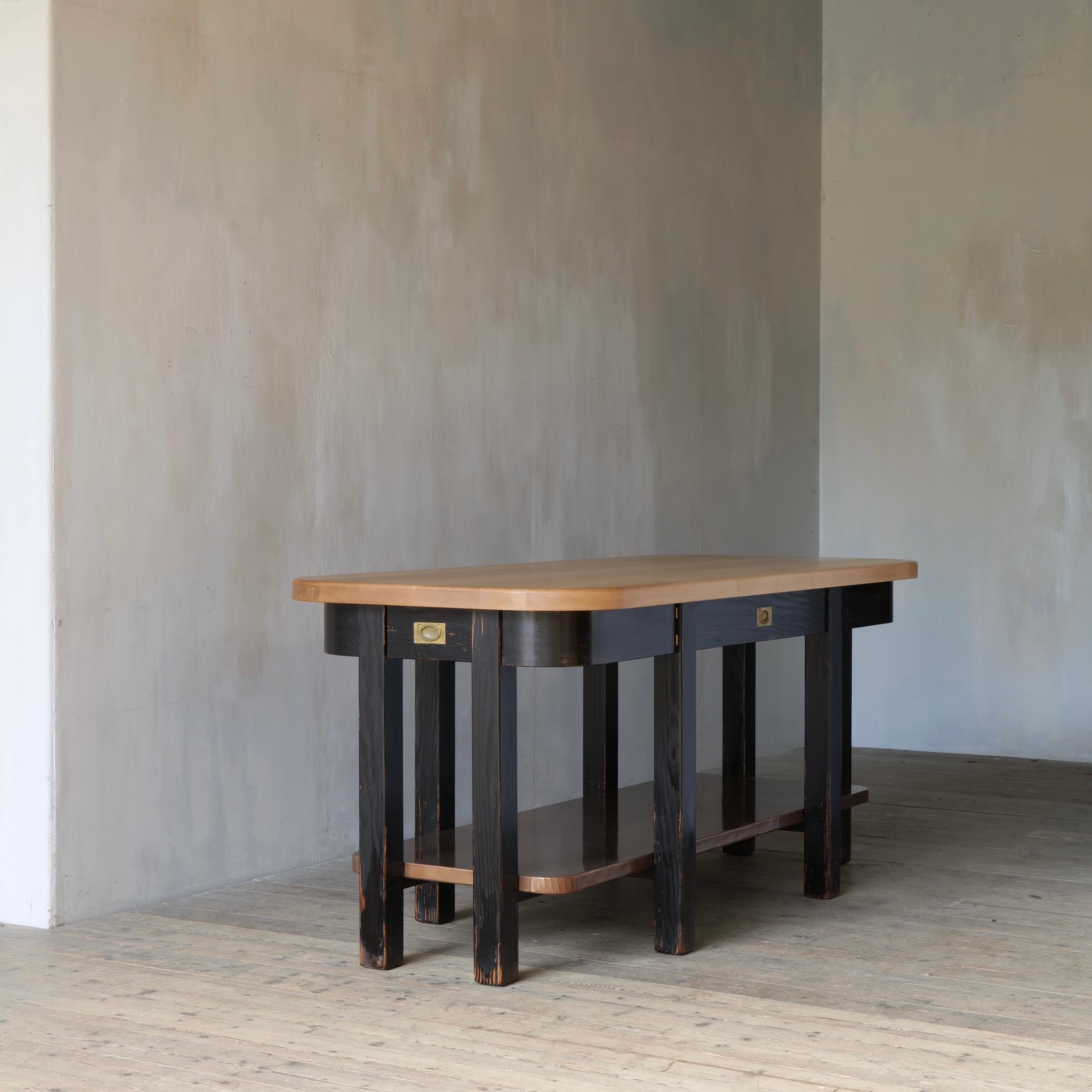 Living Island Table